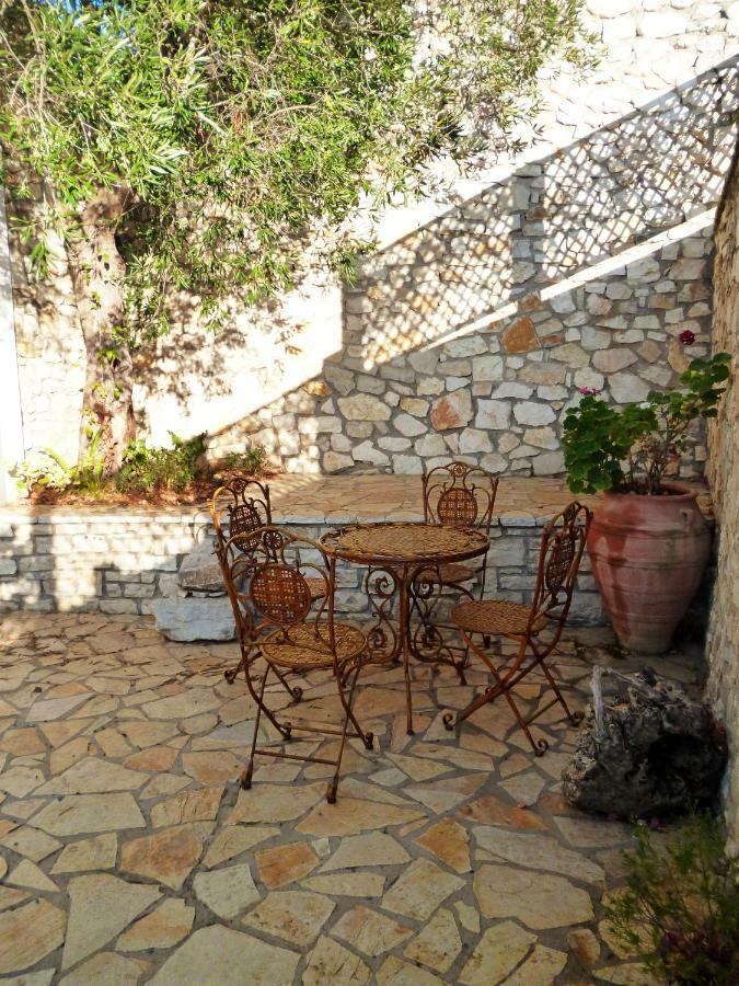 מלון גאיוס Opera House Paxos חדר תמונה